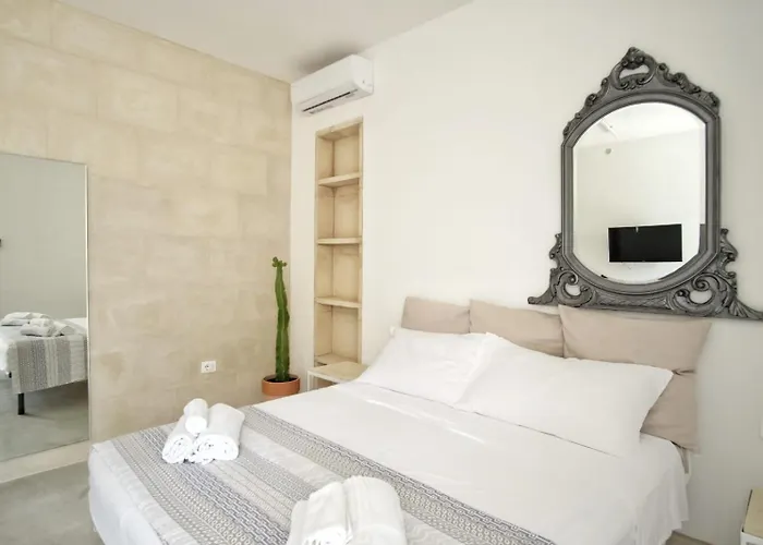 Nc Boutique 4*